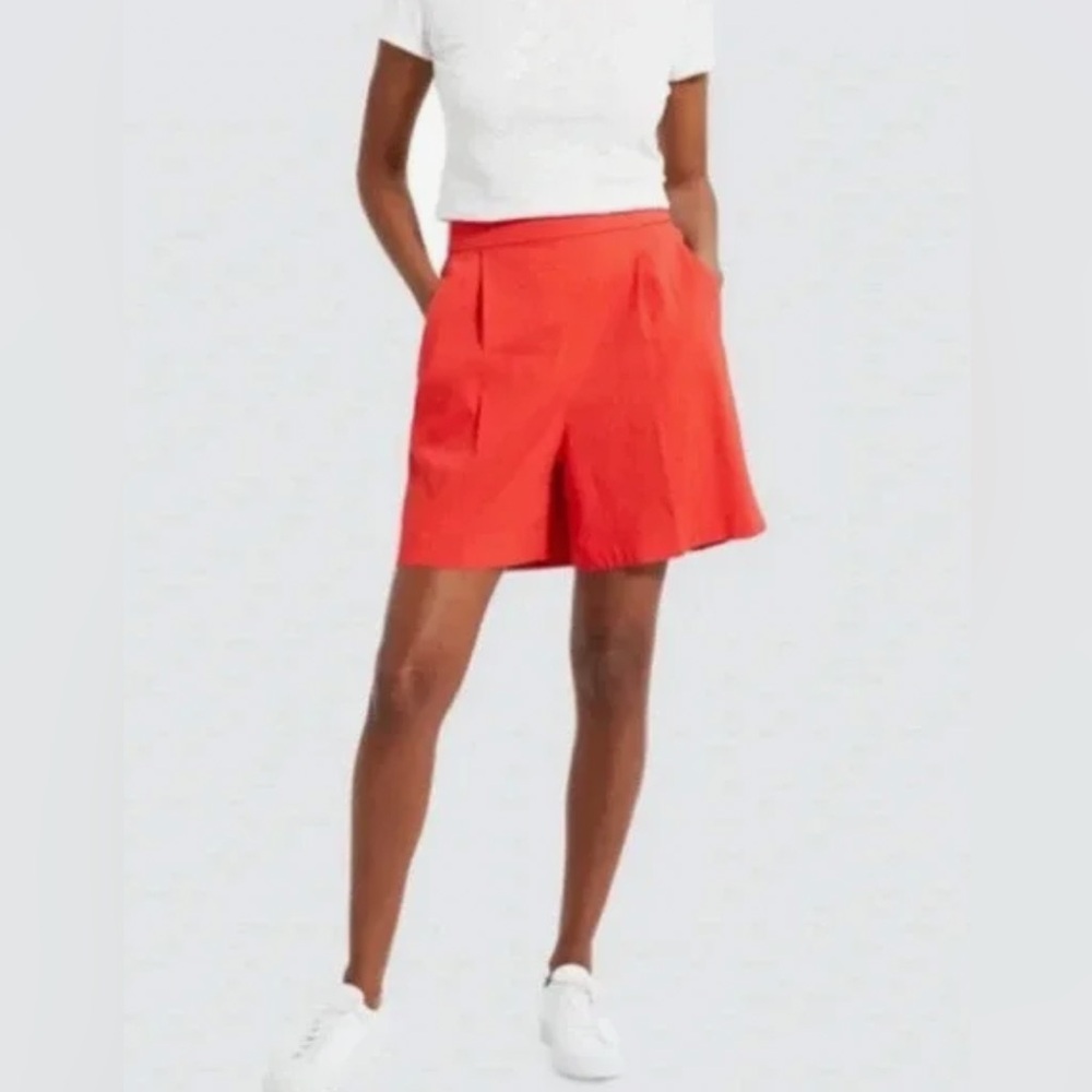 THEORY Pleated Pull on Shorts in Poppy - Eco Crunch Wash - NWT - XL